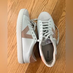 Victoria Women’s White & Blush Leather Sneaker